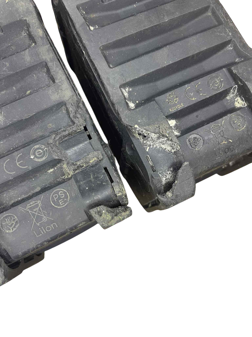 Baterie Nuron 255 (poškozený plast)