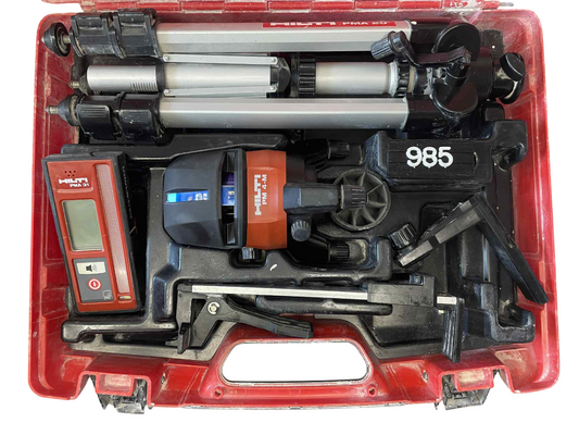 985. Multi liniový laser HILTI PM 4-M (kompletní set)